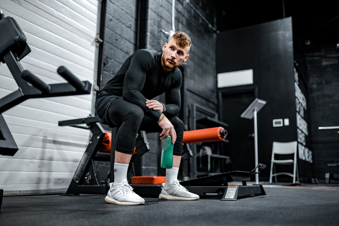 Les bienfaits du CBD après une séance de sport. Voilà un sujet qui vous tente ? Vous voulez tester un supplément contenant du CBD ? Une marque en particulier vous intéresse ? Si vous êtes comme la plupart des sportifs, vous avez déjà entendu parler de cannabidiol. Et si ce n'est pas le cas, lisez cet article pour en savoir plus sur cette substance. Le CBD peut-il vous aider à mieux récupérer ?