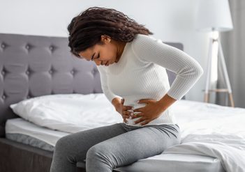 Comment utiliser le CBD contre l’endométriose ?